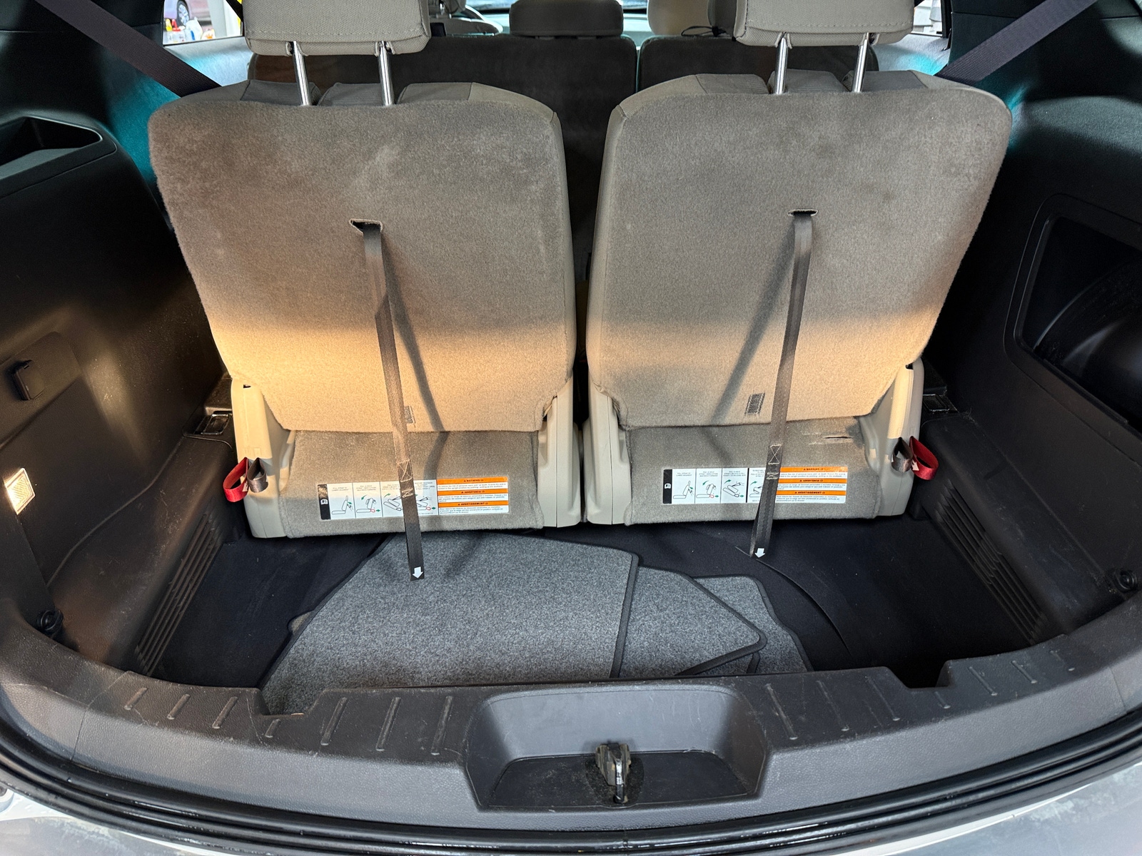 Thumbnail: 2015 Ford Explorer - 7