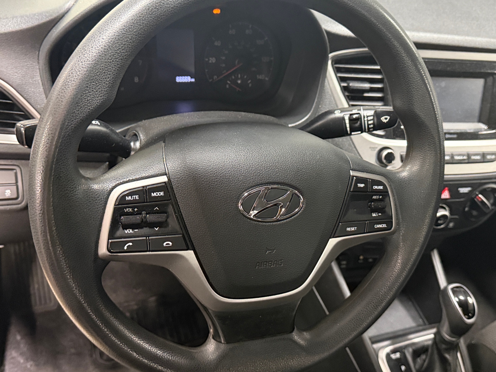 Thumbnail: 2019 Hyundai Accent - 5