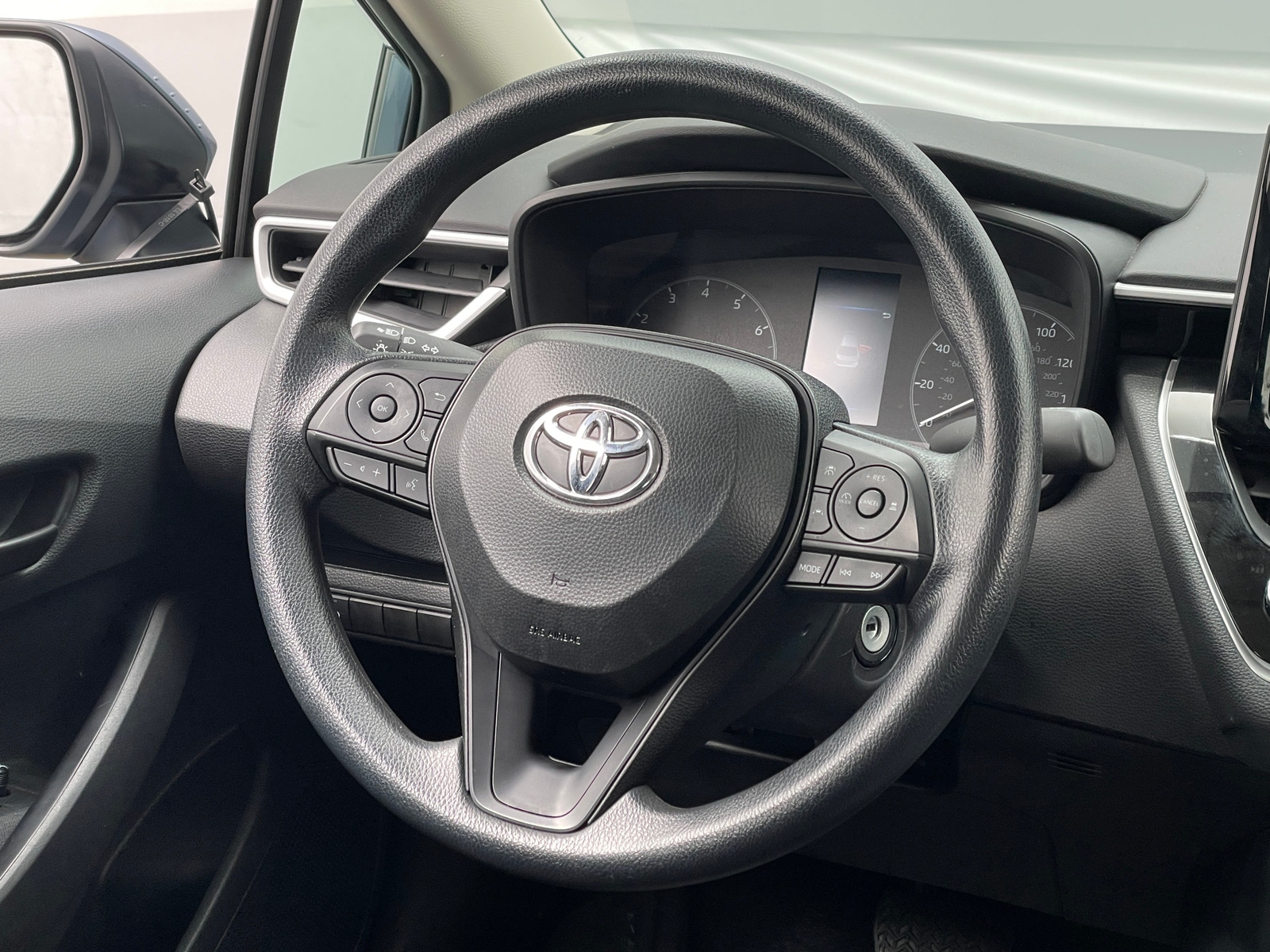 Thumbnail: 2025 Toyota Corolla - 5