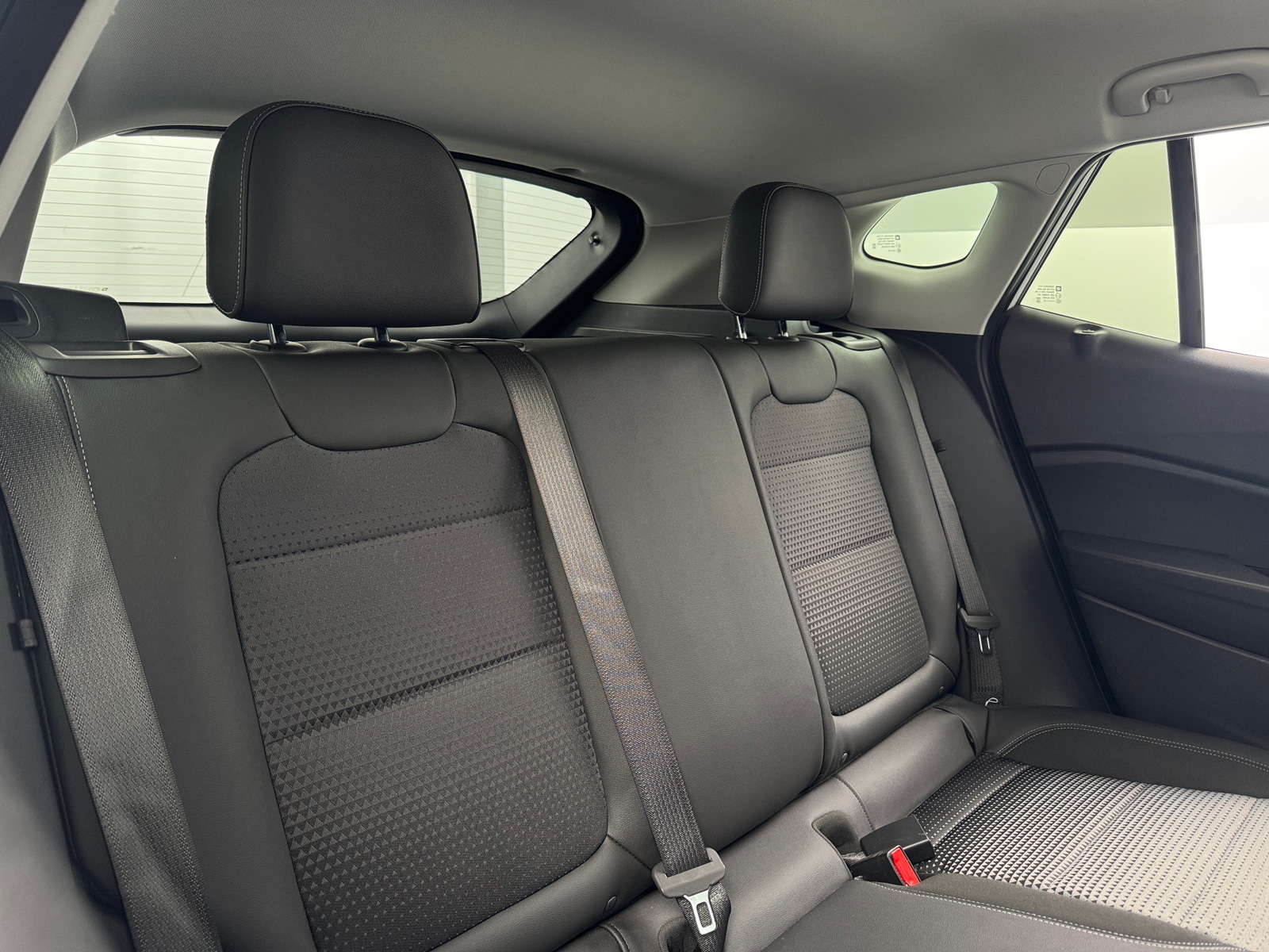 Thumbnail: 2025 Chevrolet Trax - 6