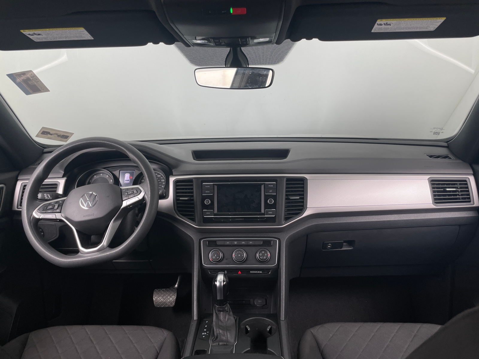 Thumbnail: 2020 Volkswagen Atlas - 3