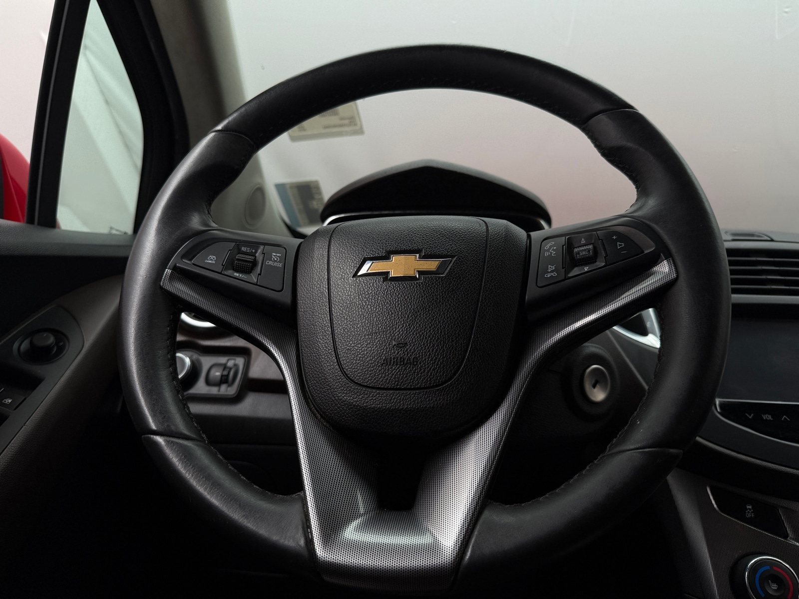 Thumbnail: 2015 Chevrolet Trax - 4