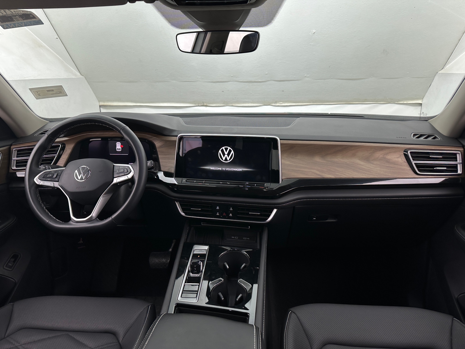 Thumbnail: 2025 Volkswagen Atlas - 2