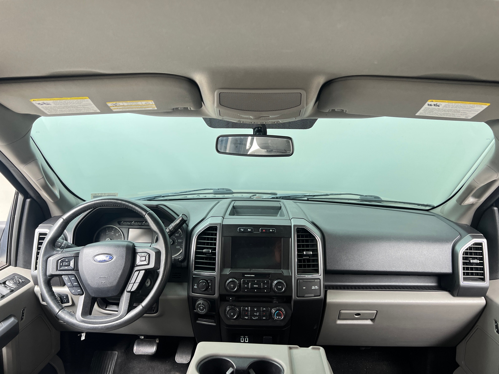 Thumbnail: 2018 Ford Econoline - 3