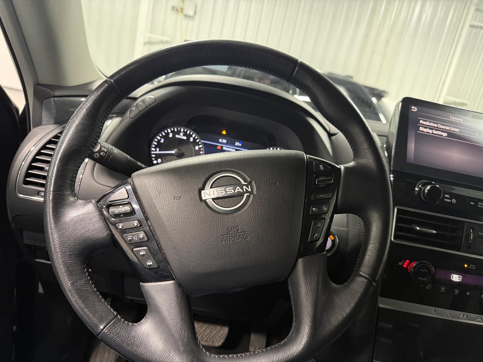 Thumbnail: 2023 Nissan Armada - 4