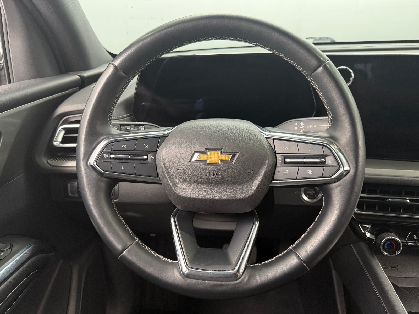 Thumbnail: 2024 Chevrolet Traverse - 5