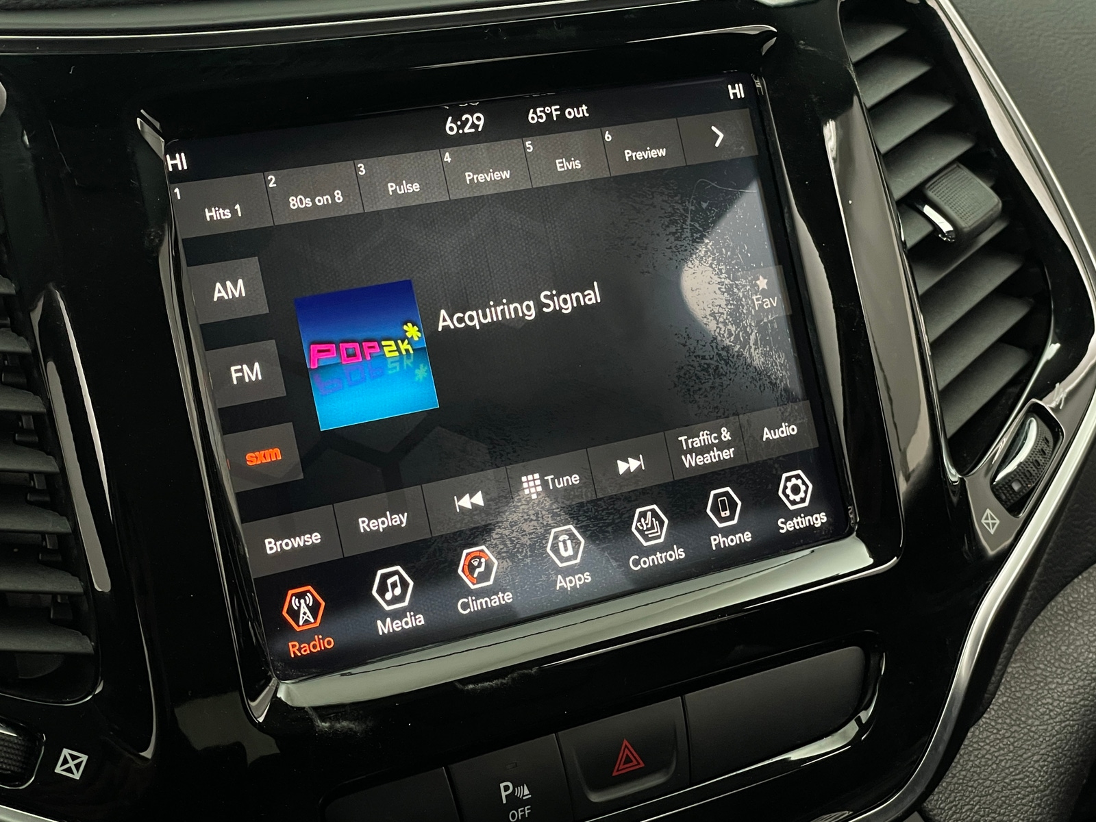 Thumbnail: 2019 Jeep Cherokee - 3