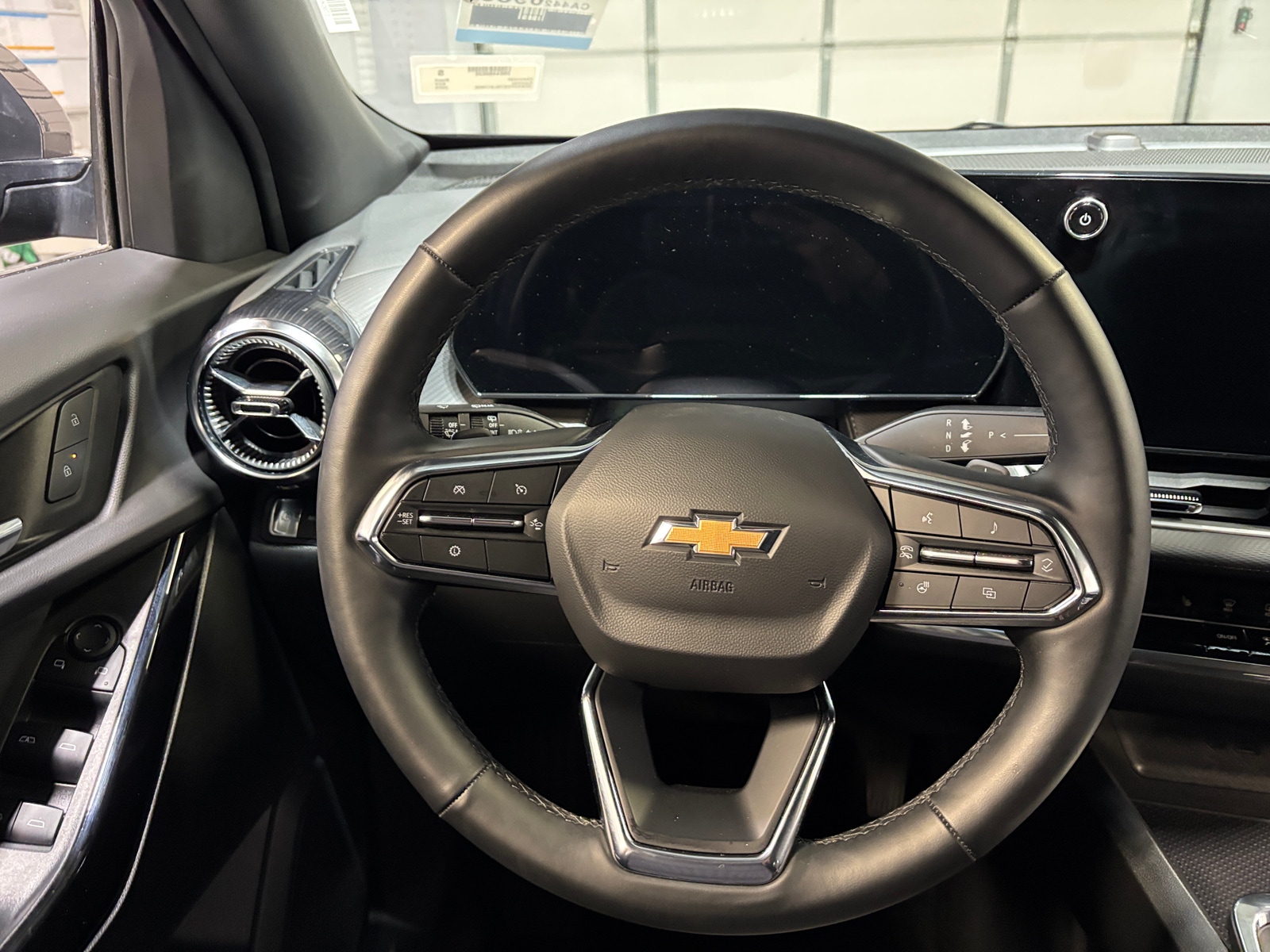 Thumbnail: 2025 Chevrolet Equinox - 5