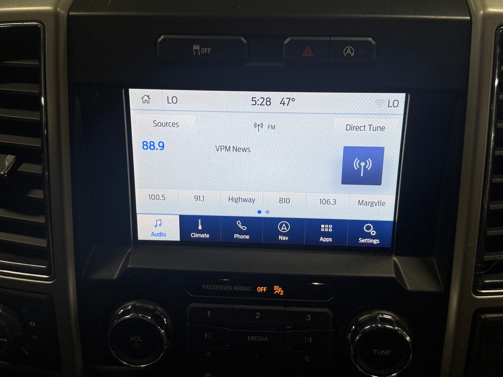 Thumbnail: 2019 Ford Econoline - 3