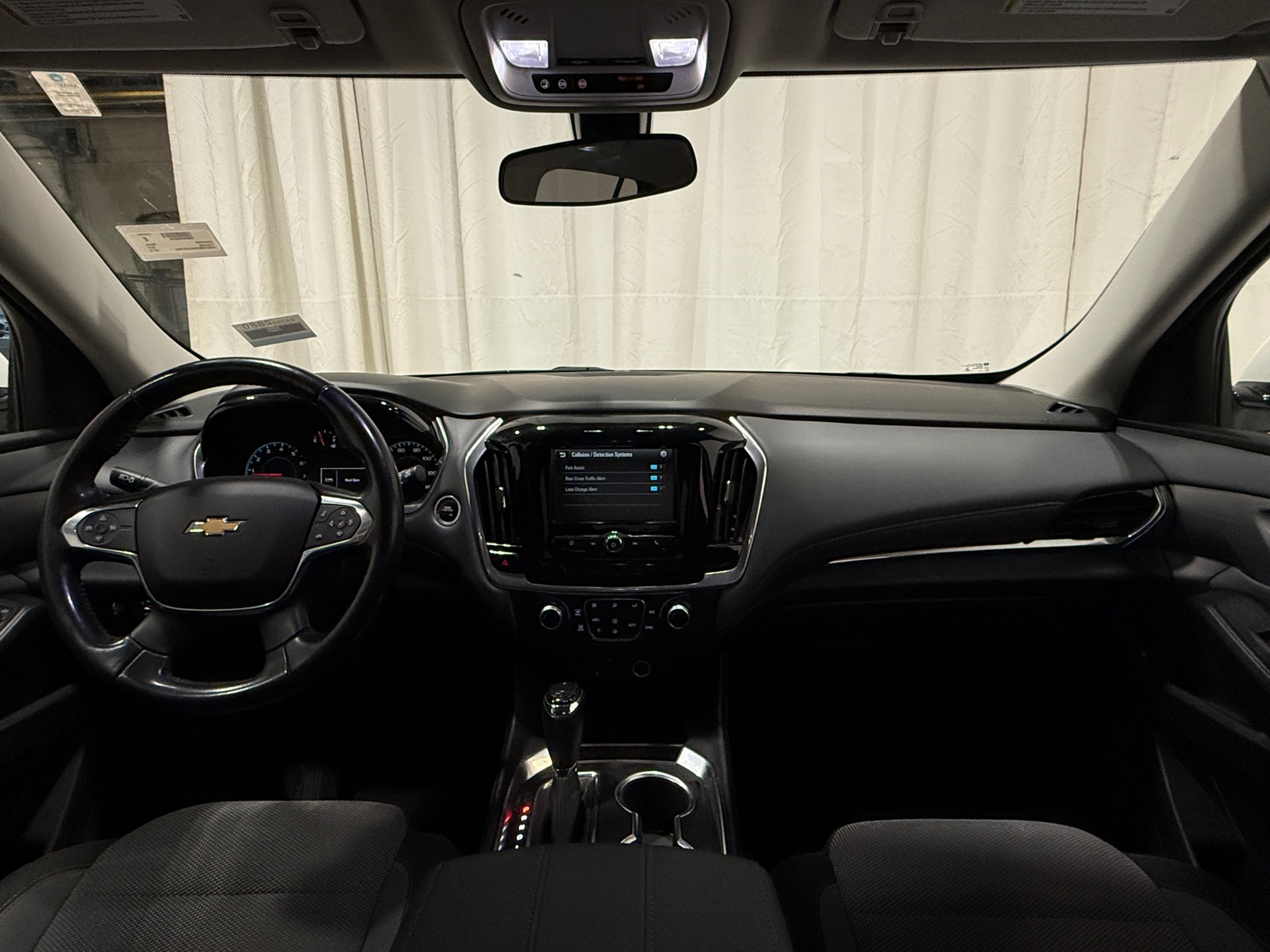 Thumbnail: 2019 Chevrolet Traverse - 3