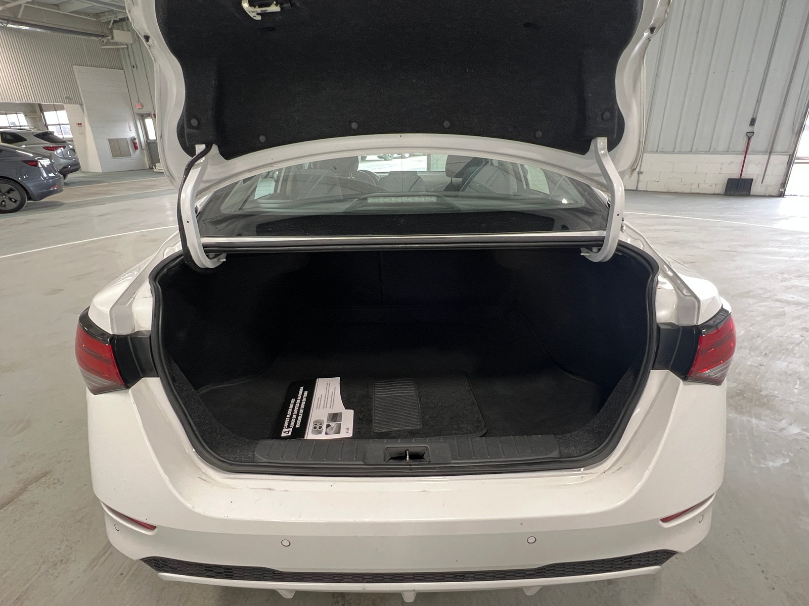 Thumbnail: 2022 Nissan Sentra - 7