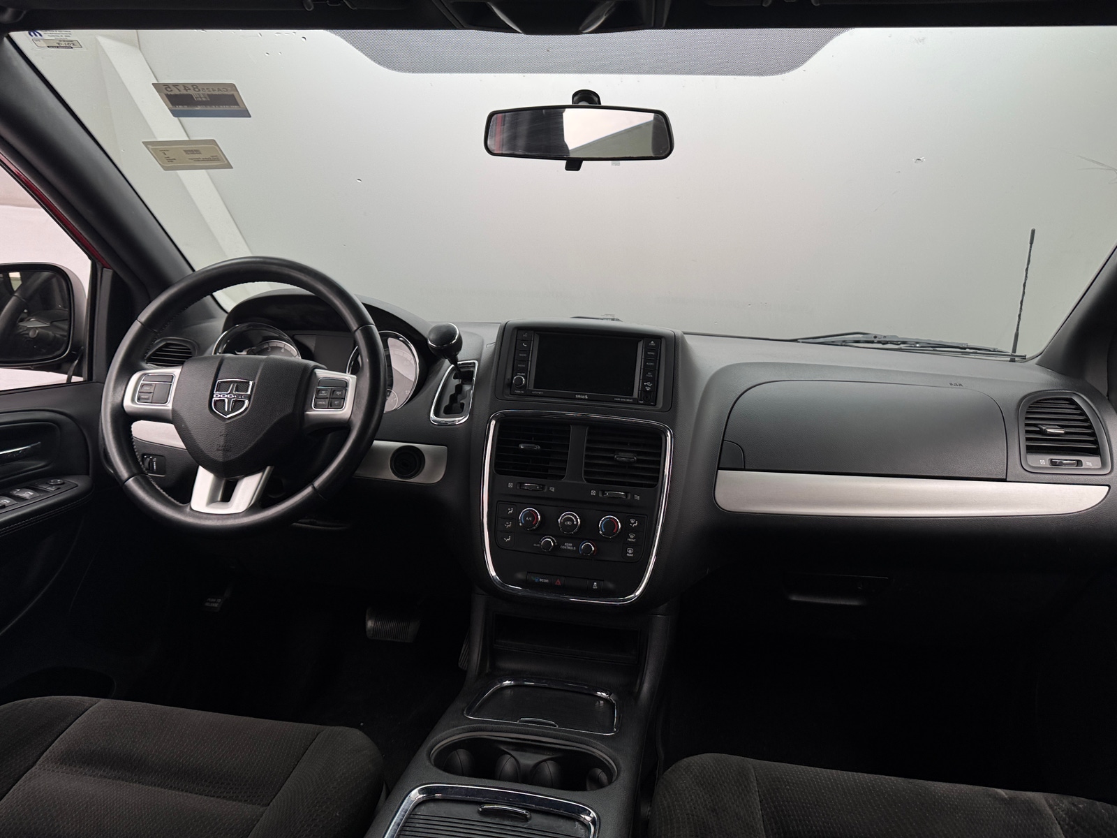 Thumbnail: 2016 Dodge Grand Caravan - 3