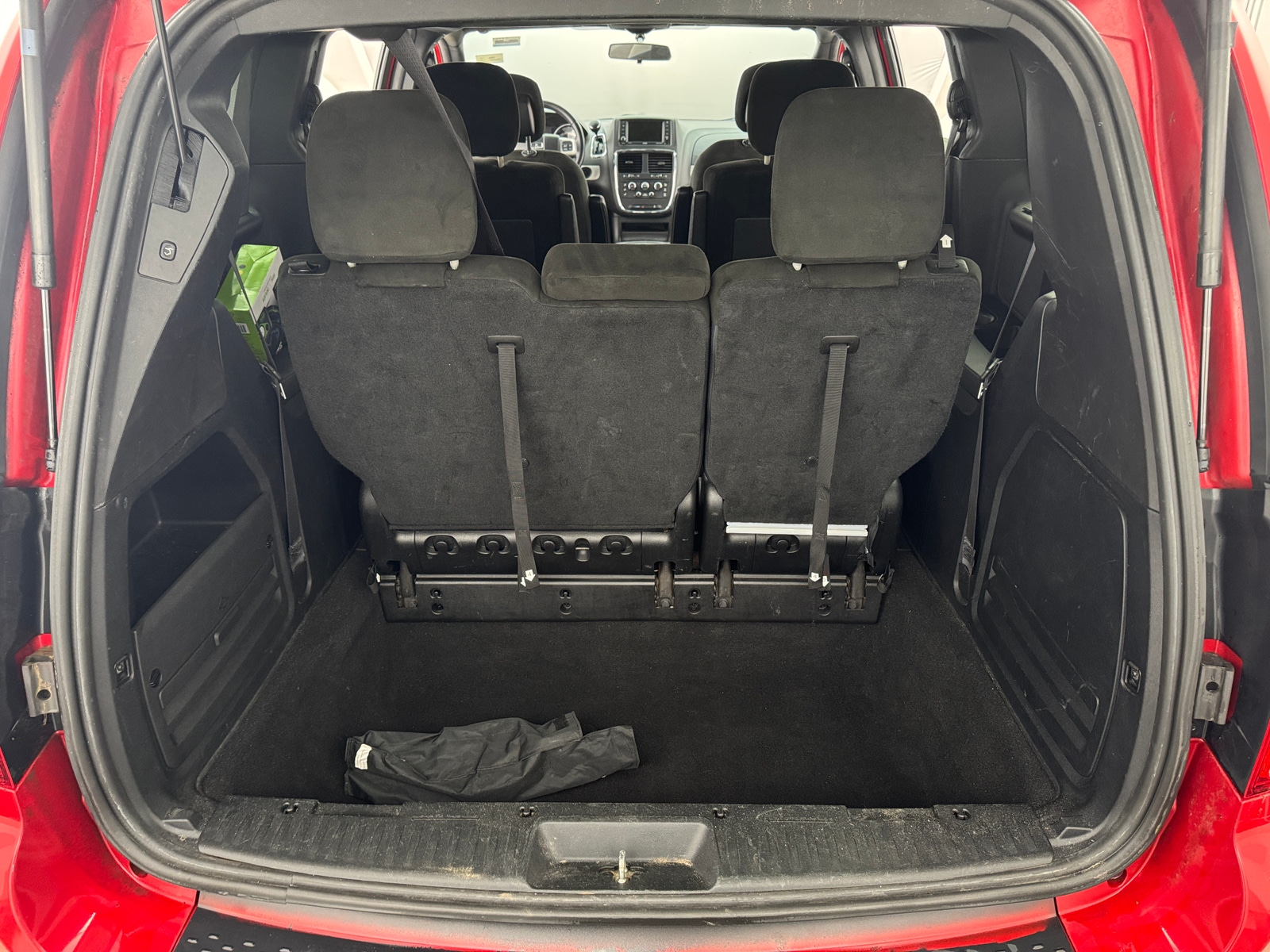 Thumbnail: 2016 Dodge Grand Caravan - 7