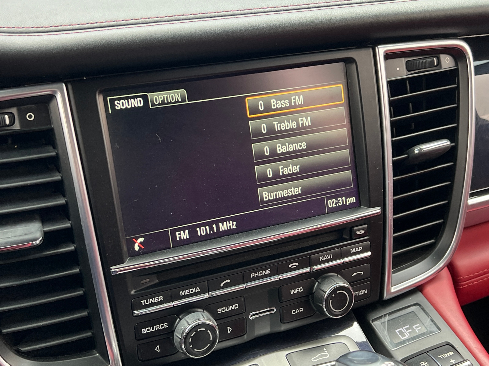 Thumbnail: 2016 Porsche Panamera - 3