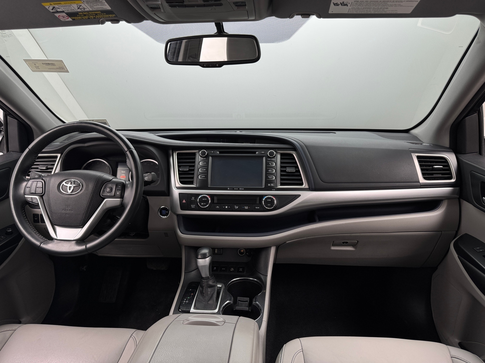 Thumbnail: 2016 Toyota Highlander - 2