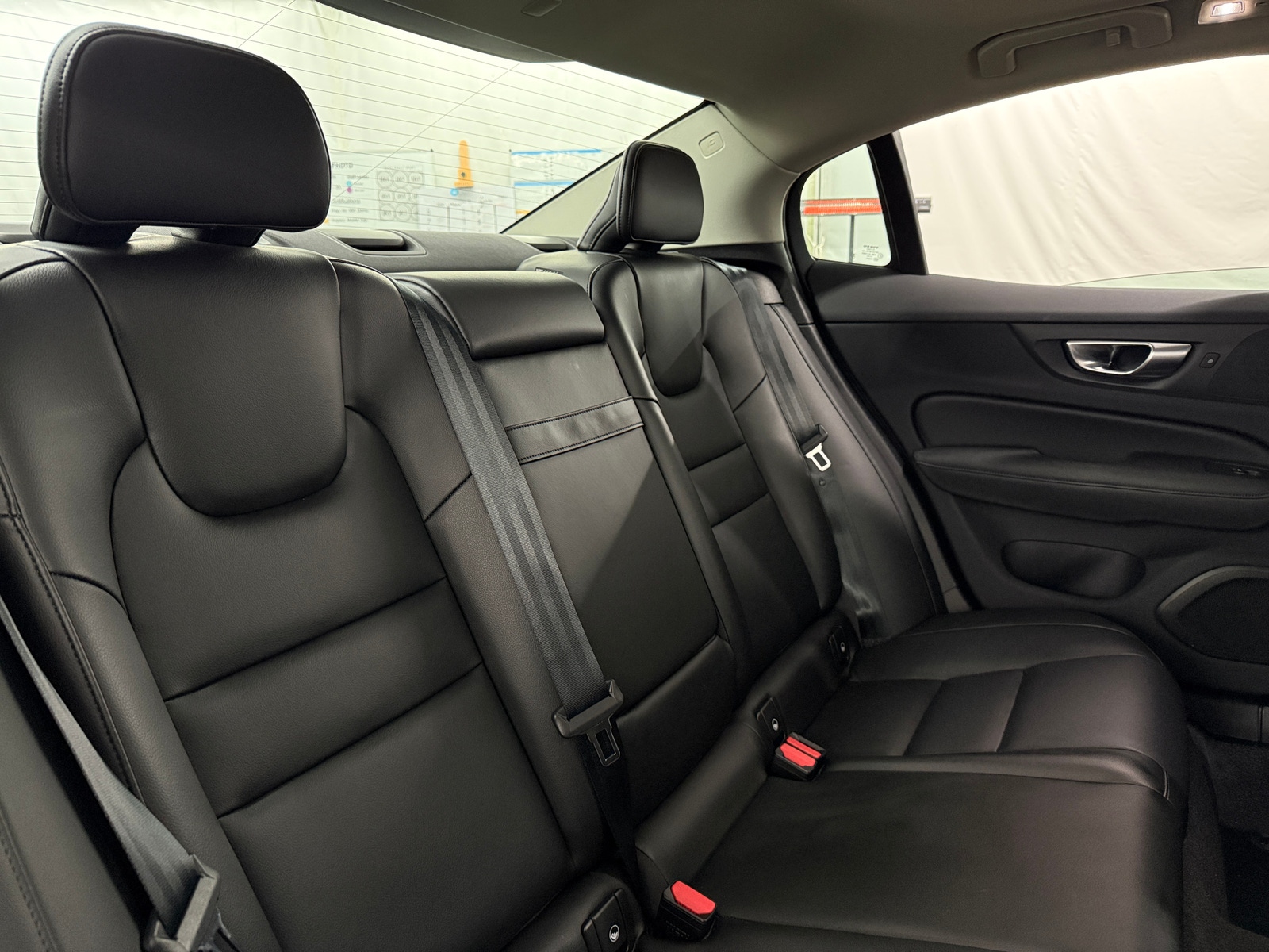 Thumbnail: 2025 Volvo S60 - 5