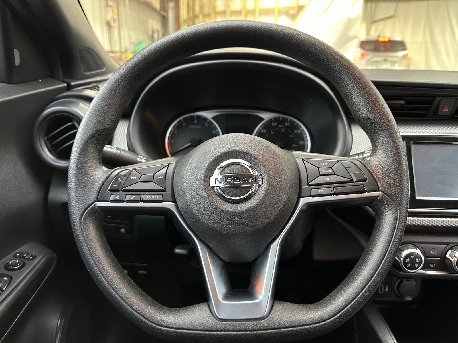 Thumbnail: 2020 Nissan Kicks - 5