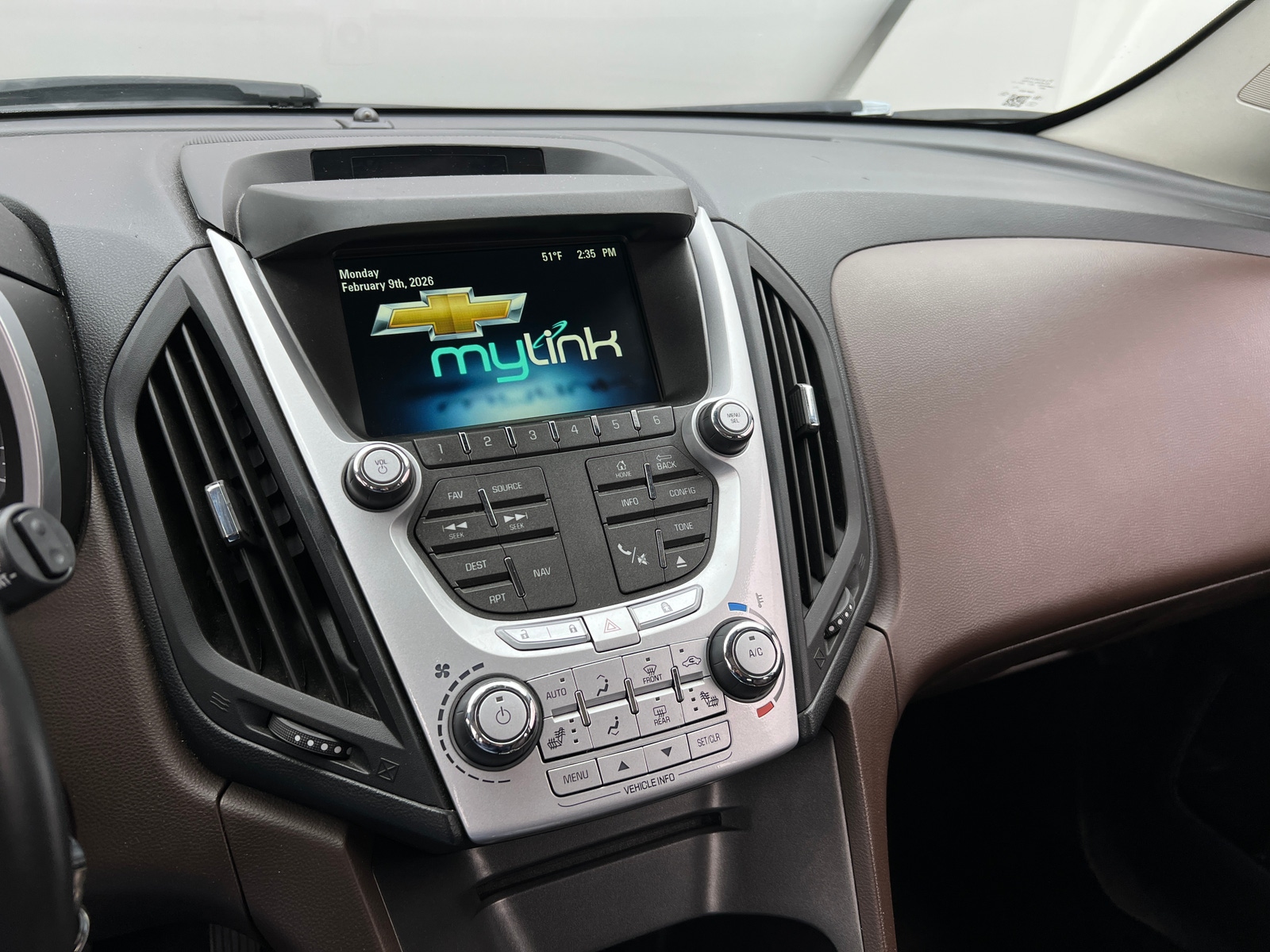 Thumbnail: 2015 Chevrolet Equinox - 3