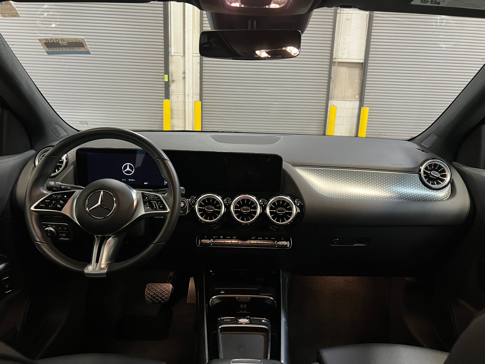 Thumbnail: 2025 Mercedes-Benz GLA - 2
