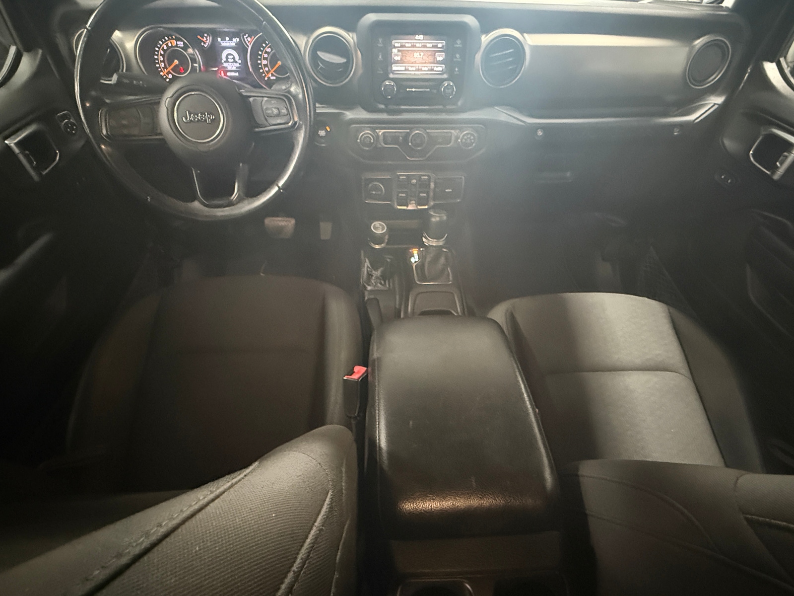 Thumbnail: 2019 Jeep Wrangler - 3