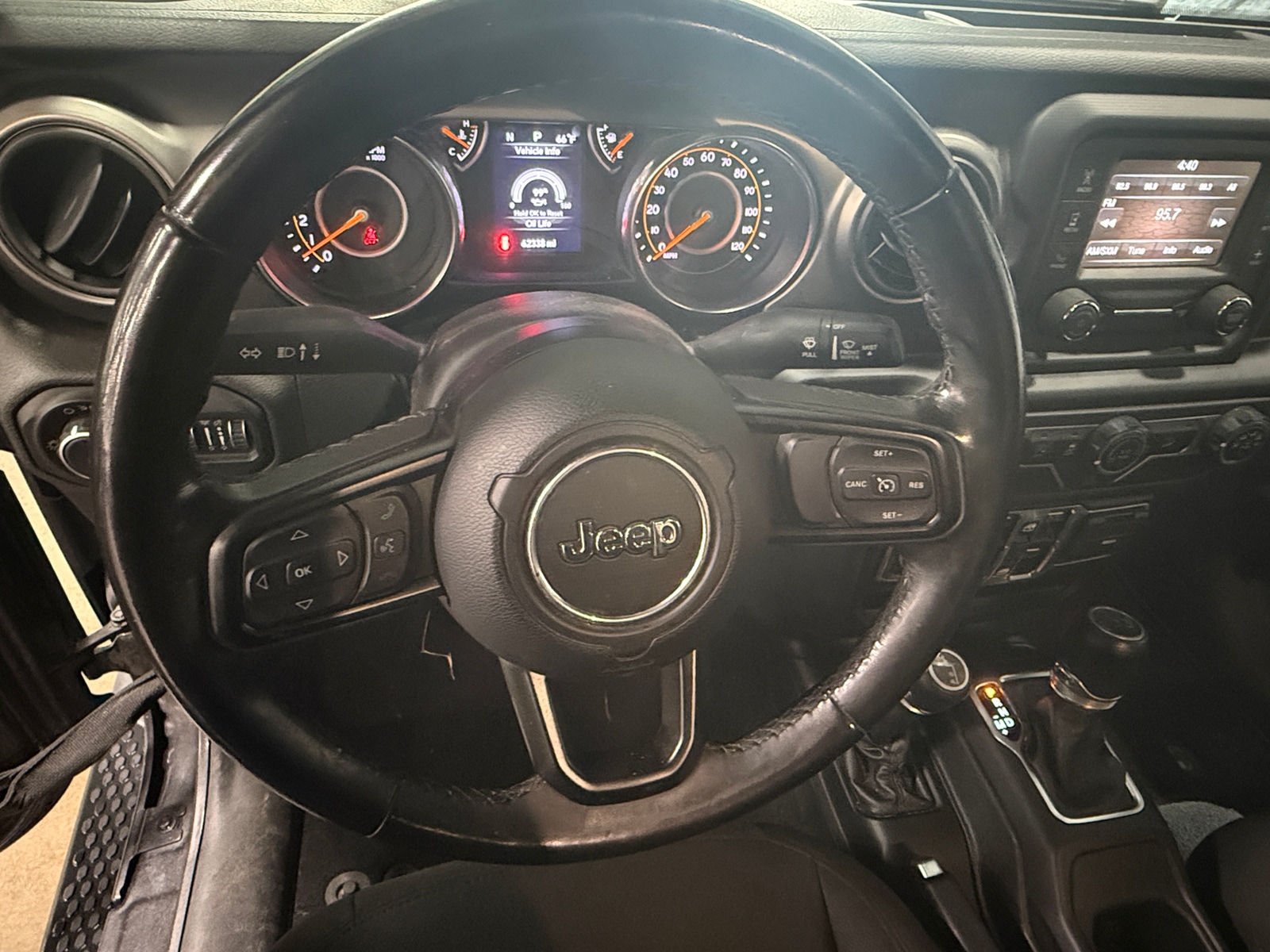 Thumbnail: 2019 Jeep Wrangler - 5