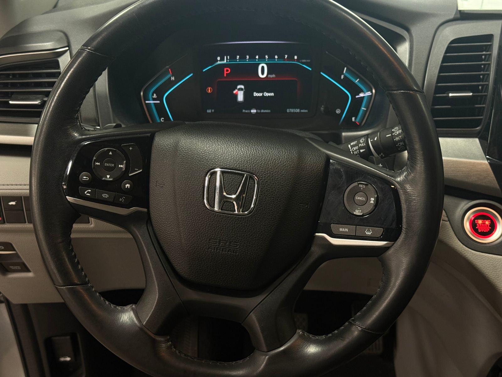 Thumbnail: 2018 Honda Odyssey - 4