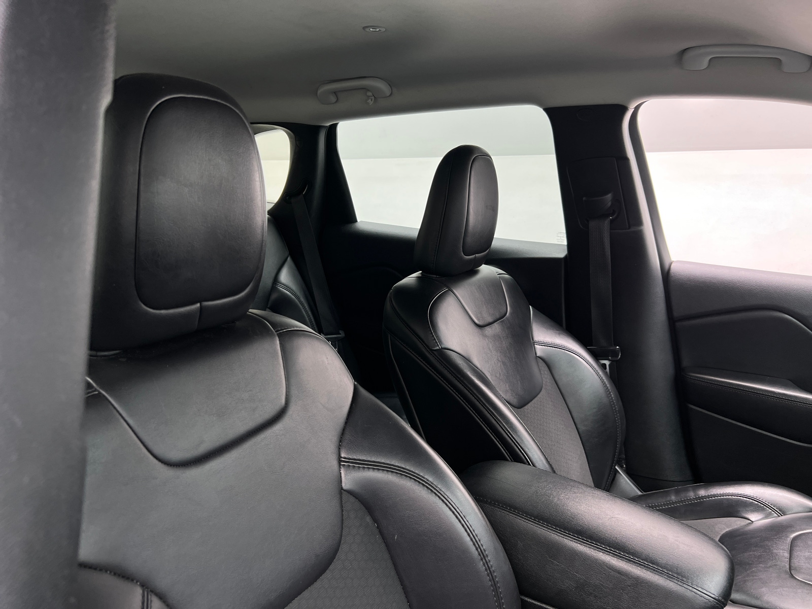 Thumbnail: 2019 Jeep Cherokee - 2