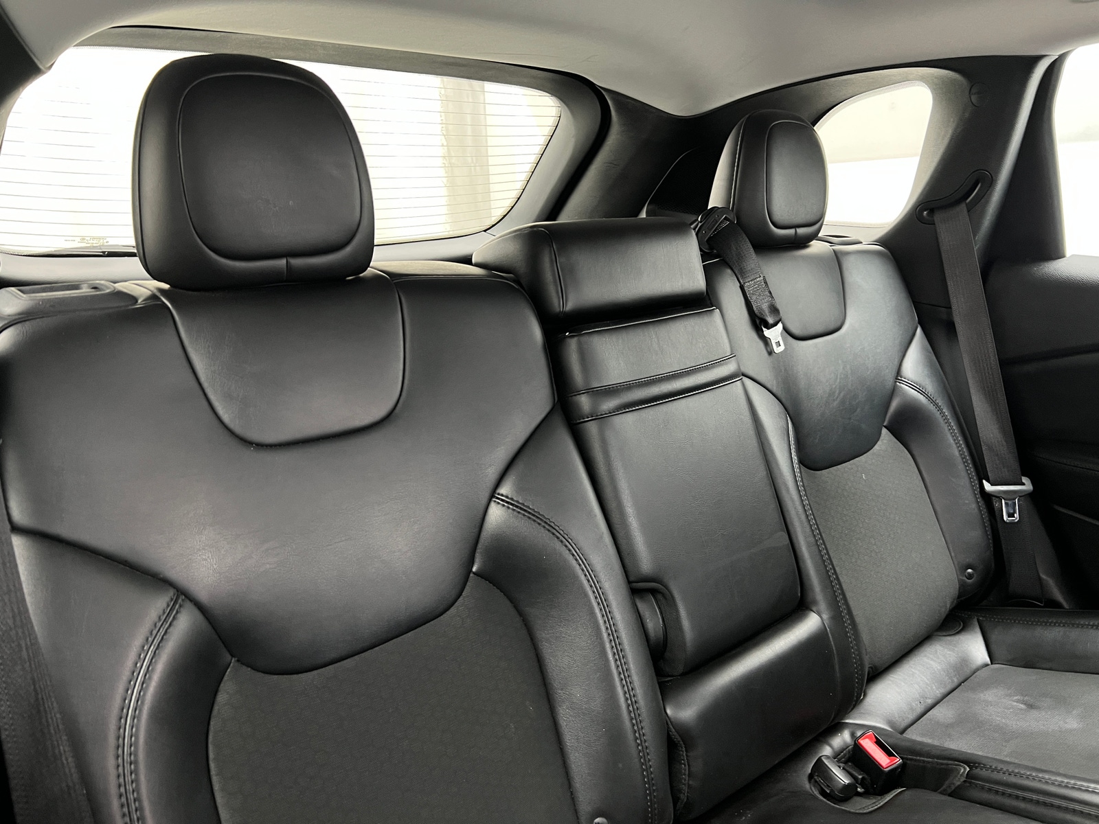 Thumbnail: 2019 Jeep Cherokee - 6