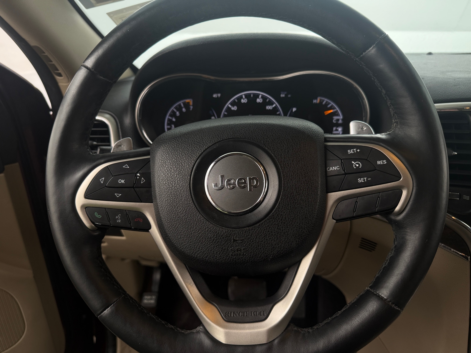 Thumbnail: 2016 Jeep Grand Cherokee - 4