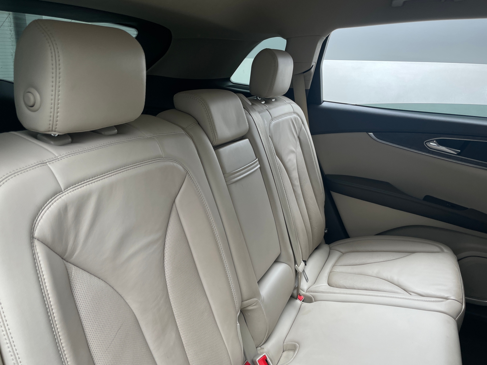 Thumbnail: 2019 Lincoln Nautilus - 5