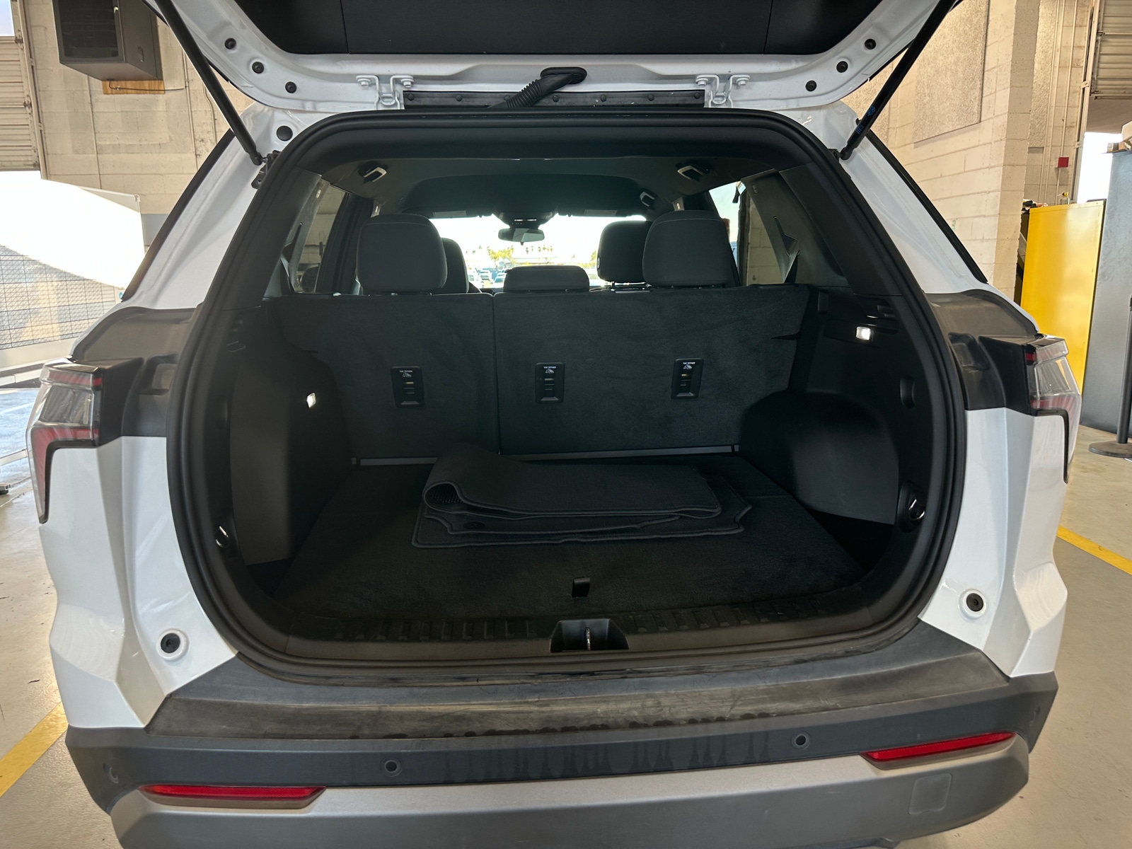 Thumbnail: 2025 Chevrolet Equinox - 7