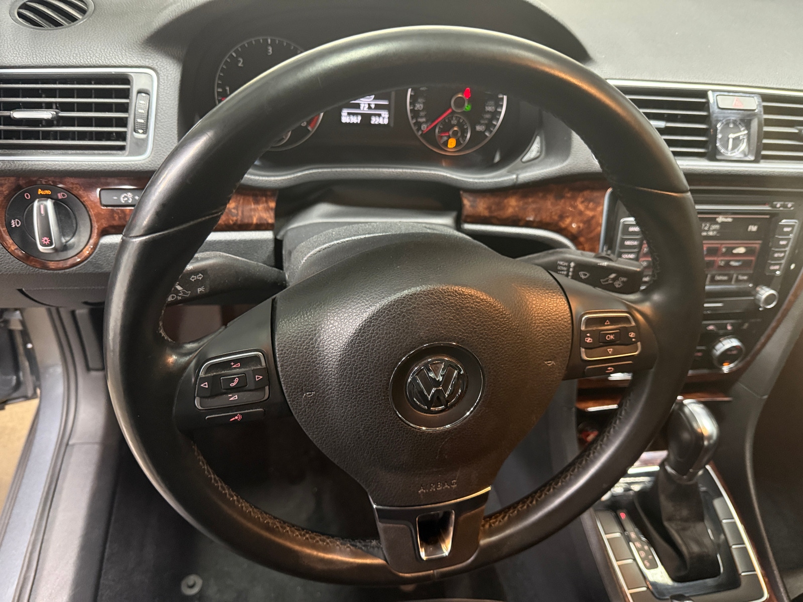 Thumbnail: 2013 Volkswagen Passat - 4