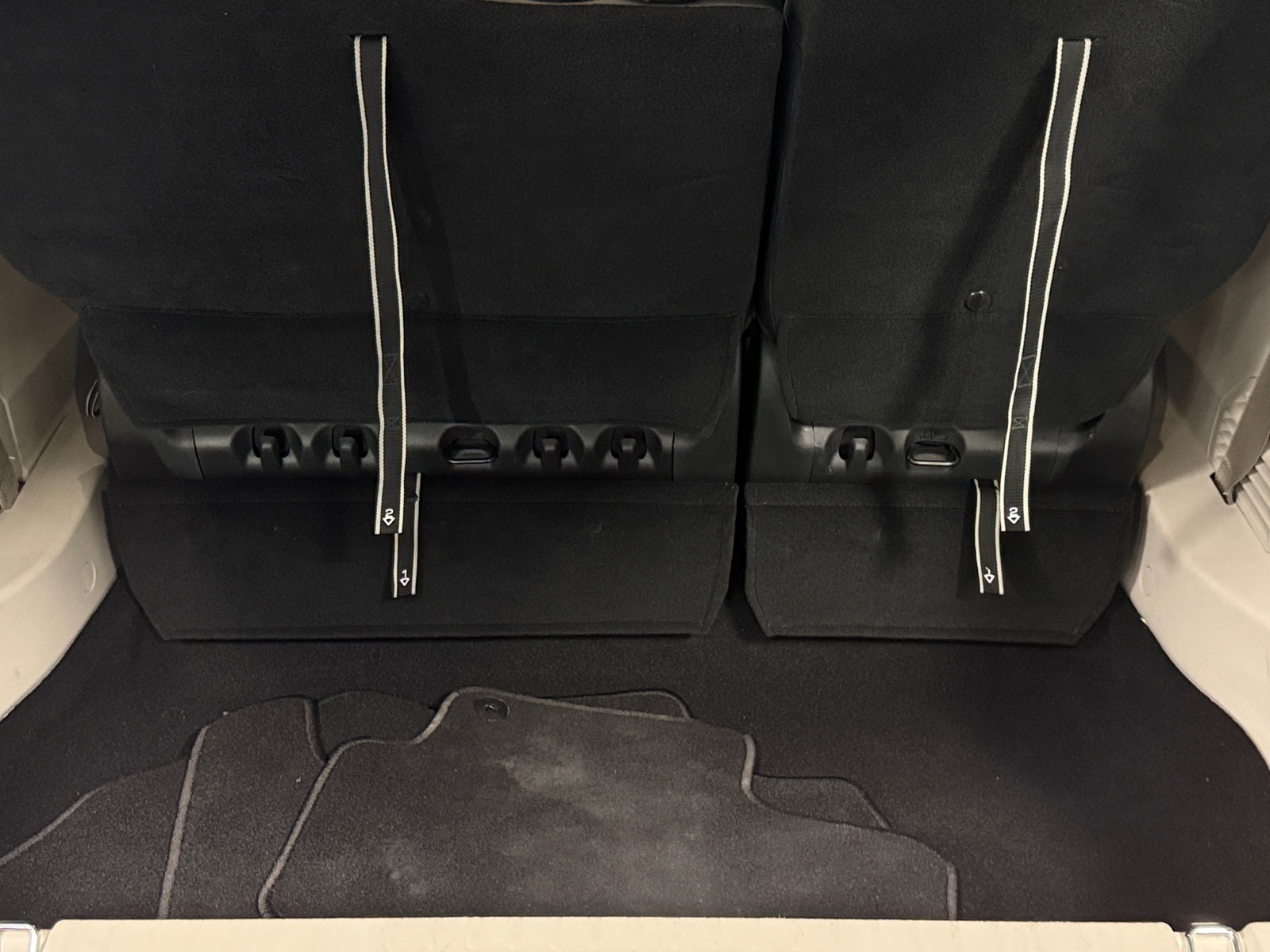 Thumbnail: 2024 Chrysler Pacifica - 6