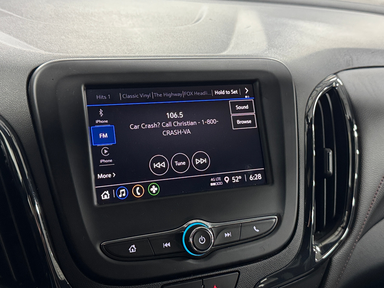 Thumbnail: 2024 Chevrolet Equinox - 4