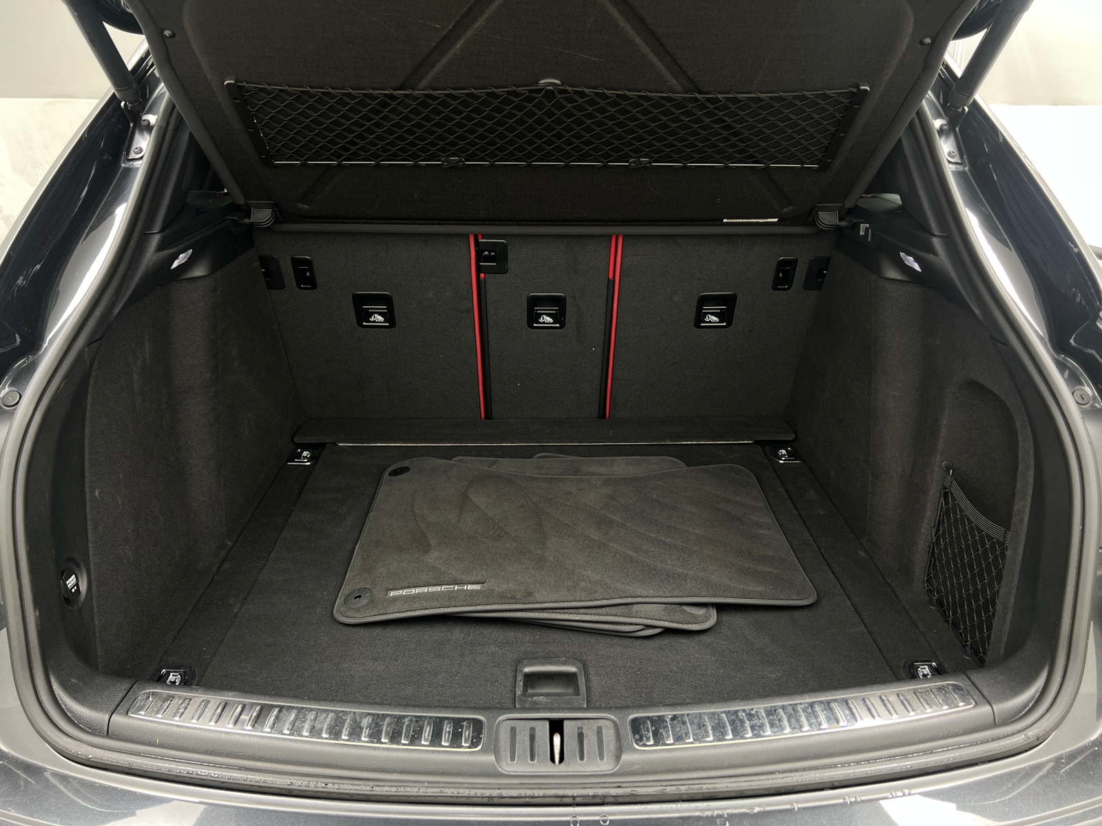 Thumbnail: 2017 Porsche Macan - 6