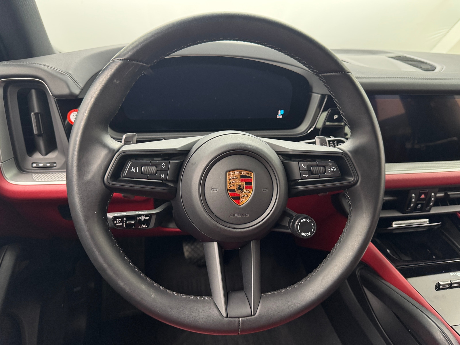 Thumbnail: 2024 Porsche Cayenne - 4