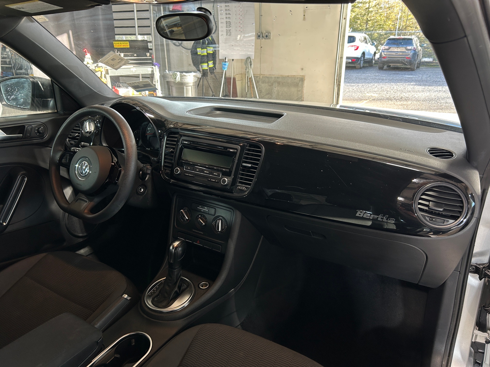 Thumbnail: 2014 Volkswagen Beetle - 3