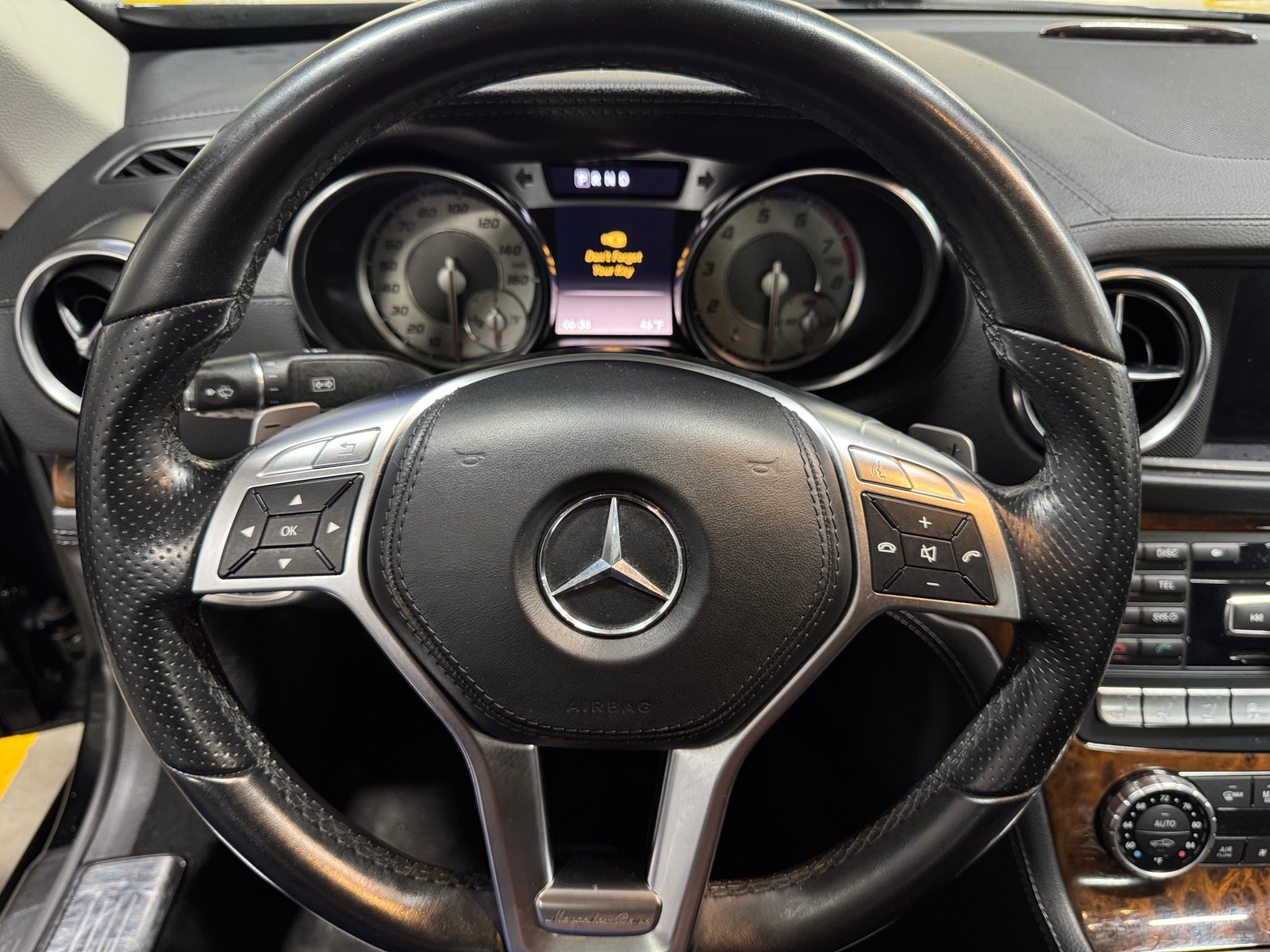 Thumbnail: 2013 Mercedes-Benz SL-Class - 4