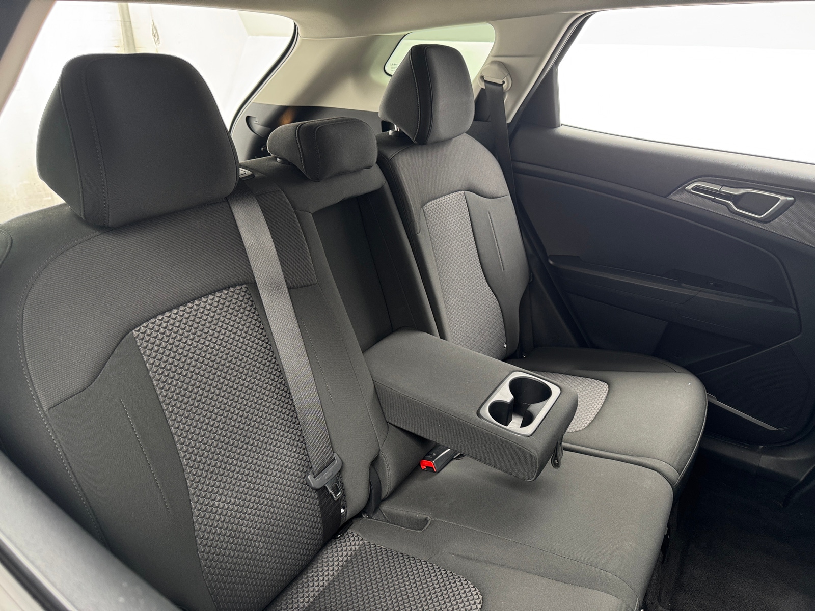 Thumbnail: 2025 Kia Sportage - 6