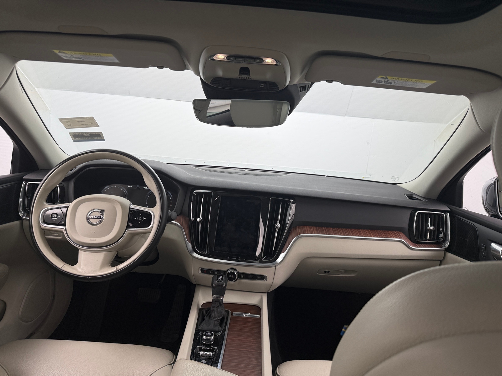 Thumbnail: 2019 Volvo S60 - 2