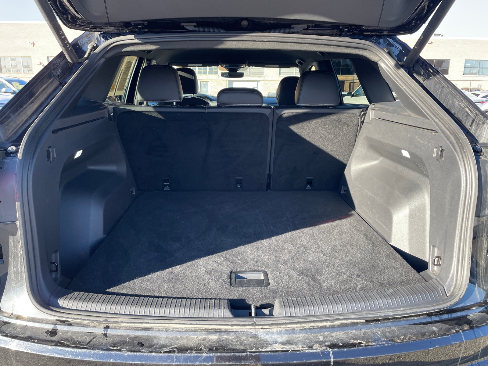 Thumbnail: 2025 Volkswagen Atlas - 5