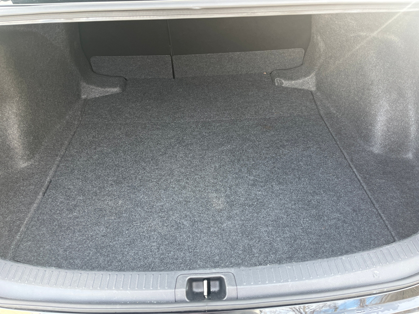 Thumbnail: 2025 Toyota Corolla - 4