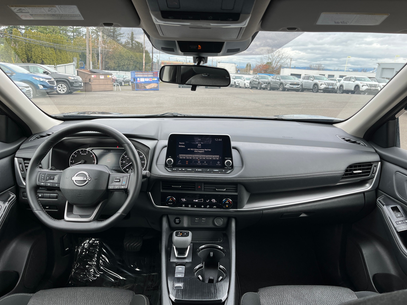 Thumbnail: 2025 Nissan Rogue - 3