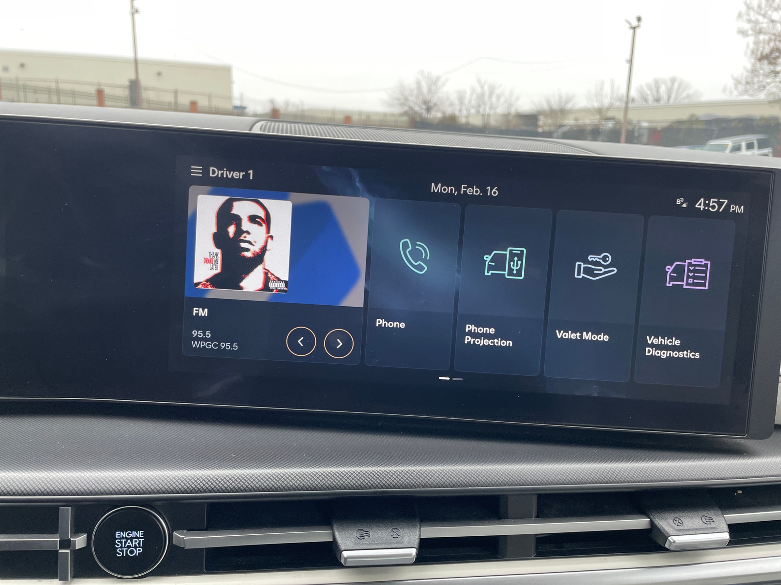 Thumbnail: 2025 Hyundai Santa Fe - 4