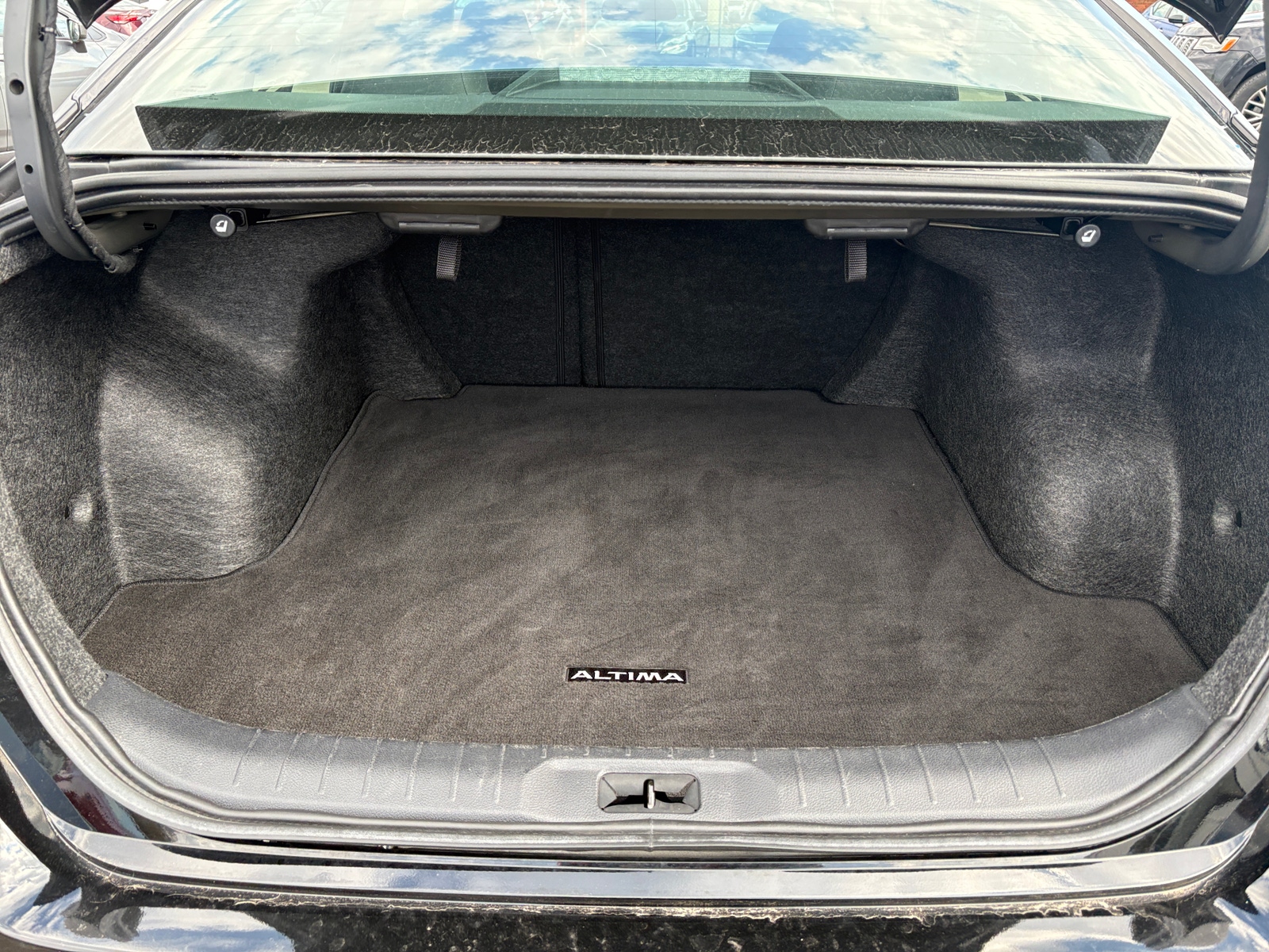 Thumbnail: 2025 Nissan Altima - 6