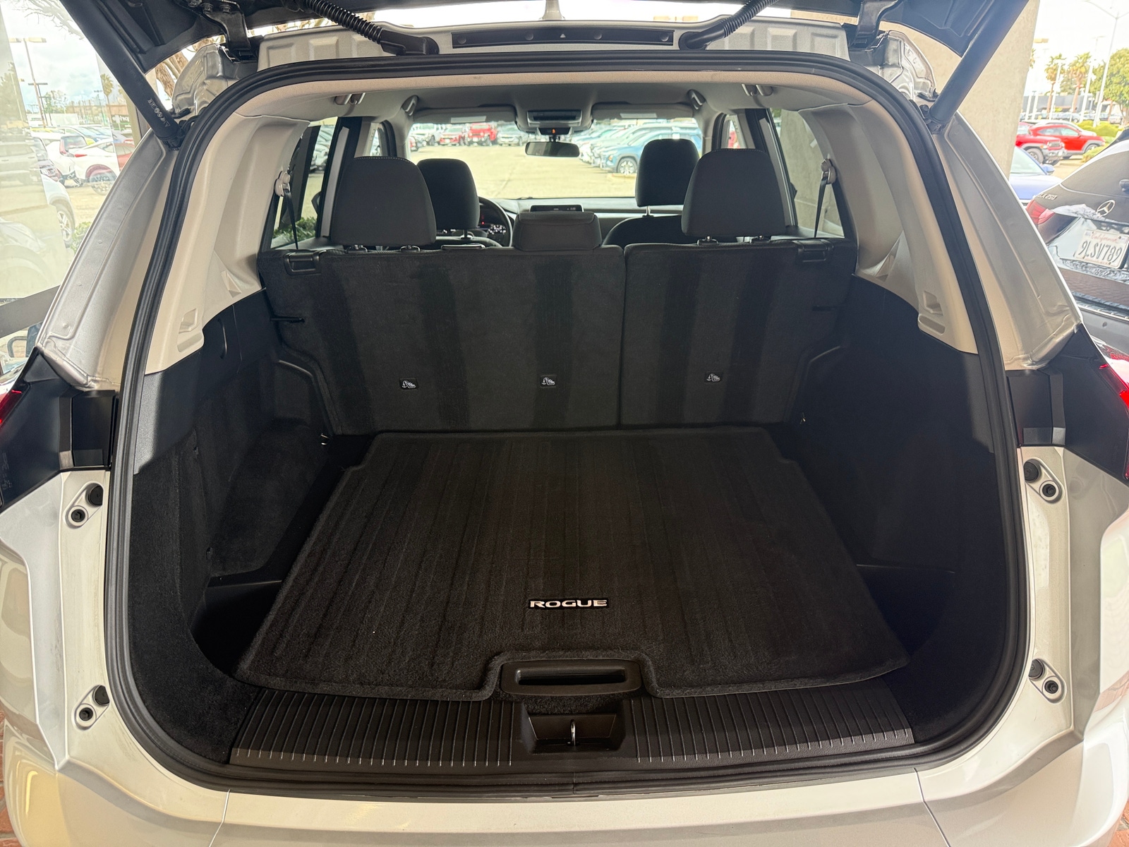 Thumbnail: 2025 Nissan Rogue - 6