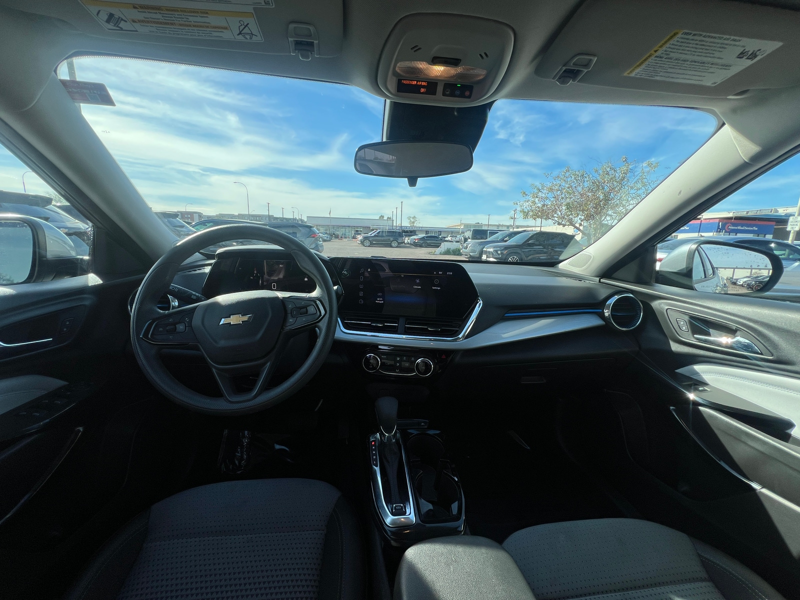 Thumbnail: 2025 Chevrolet Trax - 3