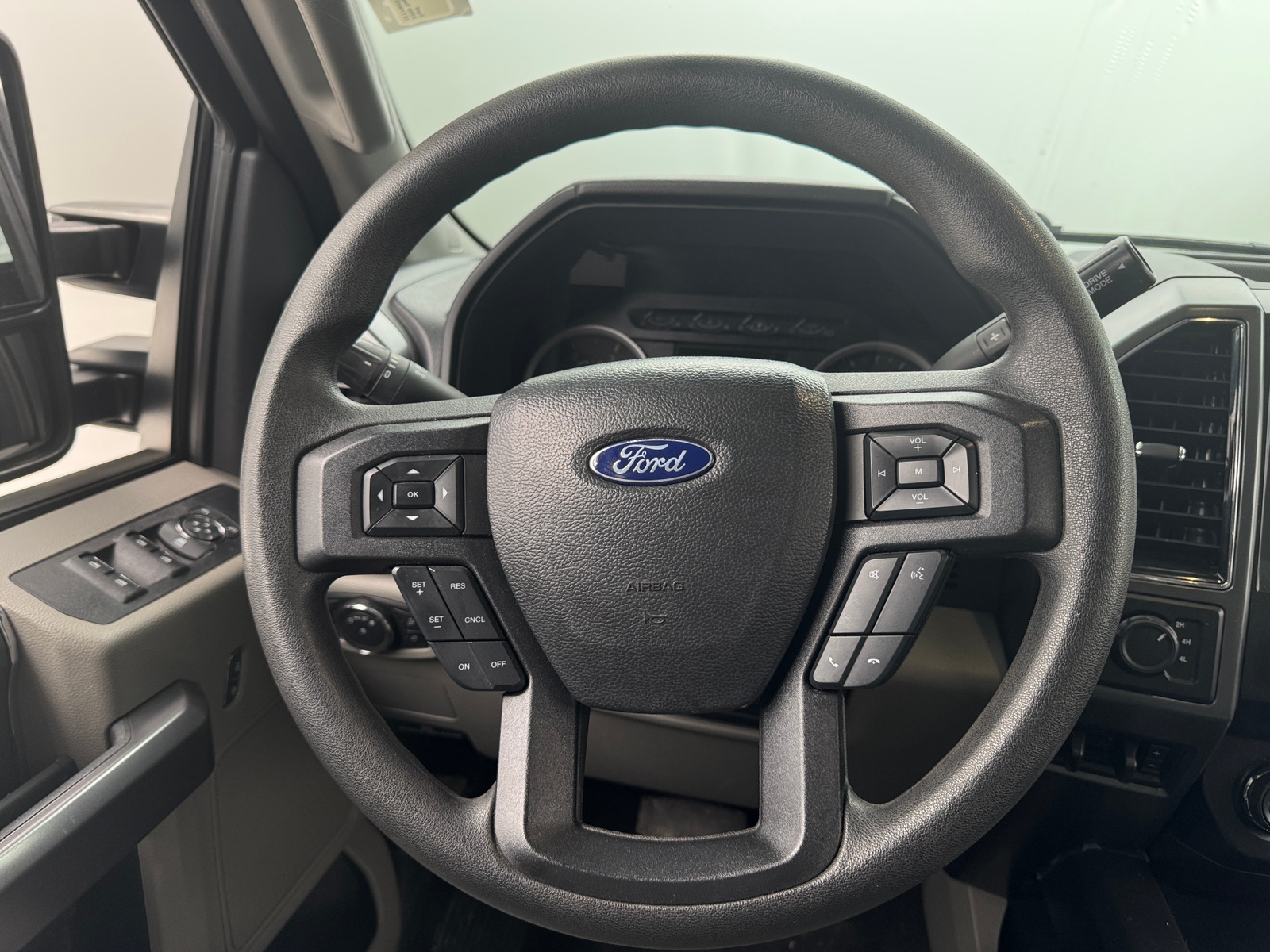 Thumbnail: 2022 Ford Econoline - 5