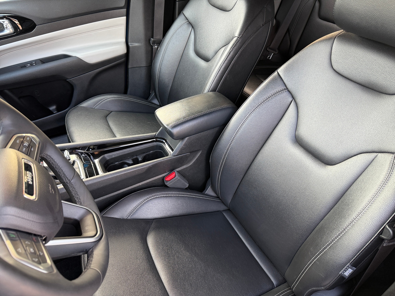 Thumbnail: 2025 Jeep Compass - 2