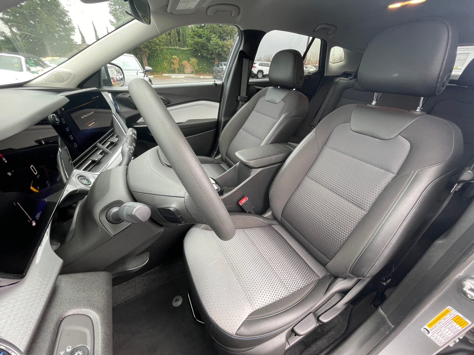 Thumbnail: 2025 Chevrolet Trax - 2